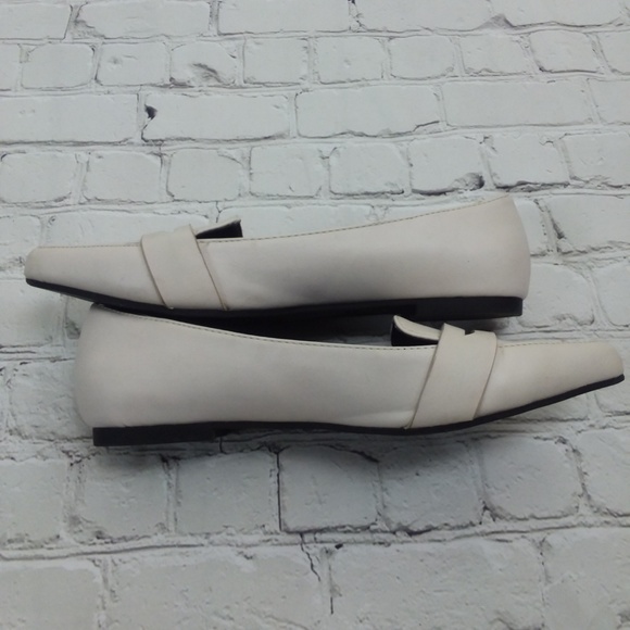 White Pointy Toe Loafer Flats - Picture 6 of 8